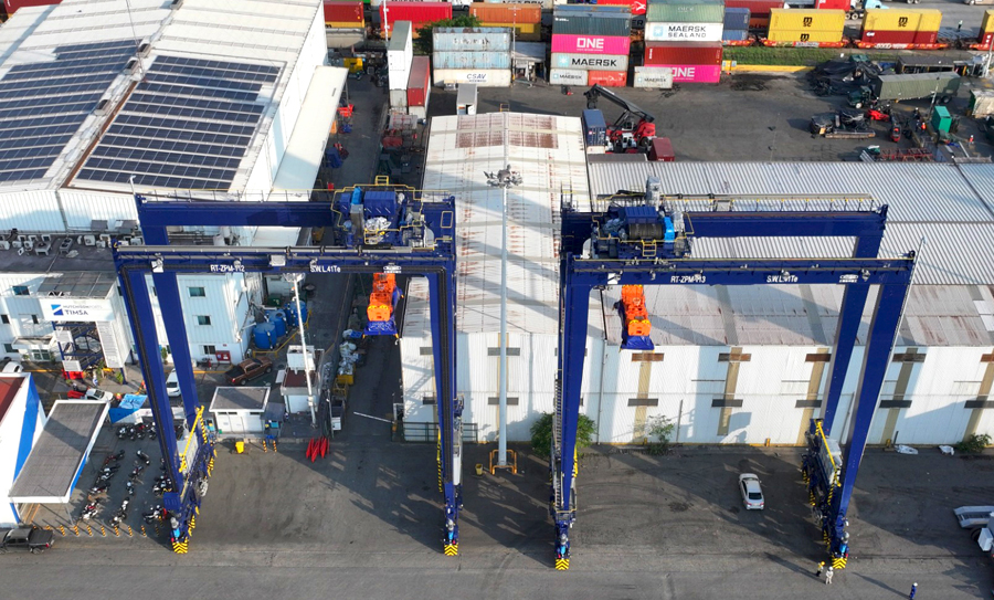 HUTCHISON PORTS TIMSA BOOST EFFICIENCY ON THE ARRIVAL OF NEW CRANES HUTCHISON PORTS TIMSA BOOST EFFICIENCY ON THE ARRIVAL OF NEW CRANES