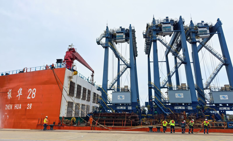 GREEN REVOLUTION GAINS PACE AT HUTCHISON PORTS LCT