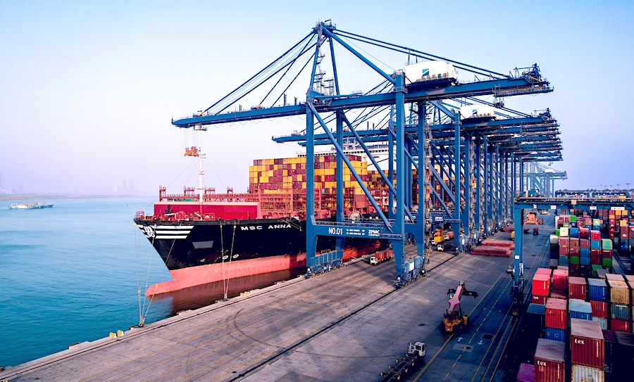 HUTCHISON PORTS PAKISTAN SETS COUNTRY RECORD